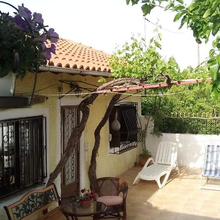 Villa Panos And Chrisas House à Drepano  Extérieur photo